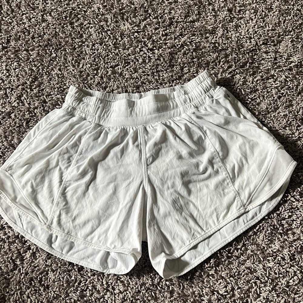 Lululemon White Hotty Hot Shorts “2 Tall”